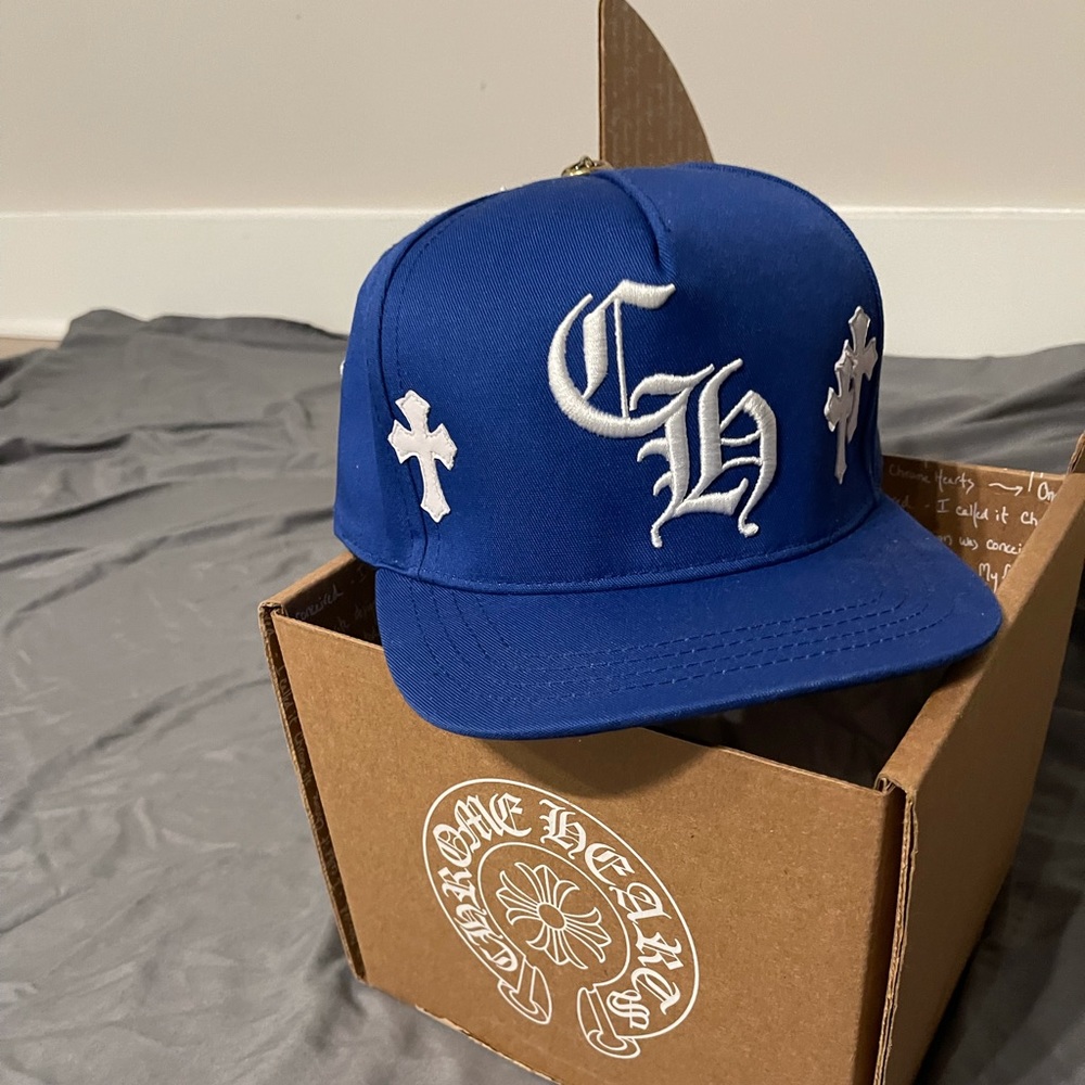 Chrome hearts snap back hat